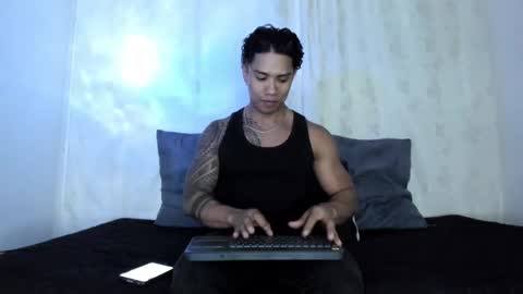 Snapshot of j_musiry chatting on January 2025 05:05:01 AM i am juan musiry independent model online show from January 2025 05:05:01 AM