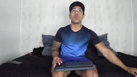 Snapshot of j_musiry chatting on January 2025 05:10:02 AM i am juan musiry independent model online show from January 2025 05:10:02 AM