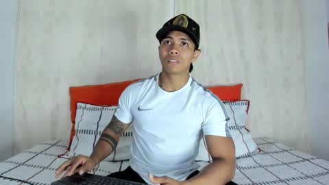 Snapshot of j_musiry chatting on January 2025 05:11:02 AM i am juan musiry independent model online show from January 2025 05:11:02 AM