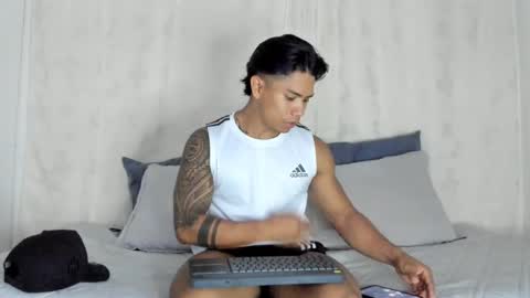 Snapshot of j_musiry chatting on February 2025 08:11:01 AM i am juan musiry independent model online show from February 2025 08:11:01 AM