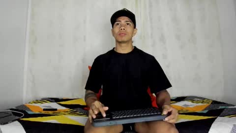 Snapshot of j_musiry chatting on March 2025 06:13:02 AM i am juan musiry independent model online show from March 2025 06:13:02 AM