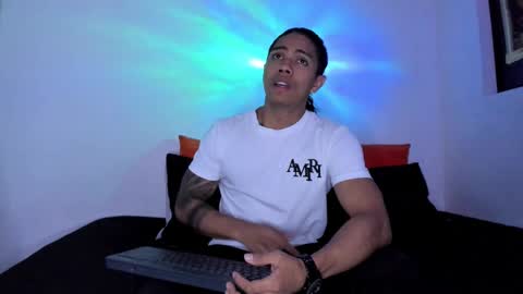 Snapshot of j_musiry chatting on October 2025 02:25:02 AM i am juan musiry independent model online show from October 2025 02:25:02 AM