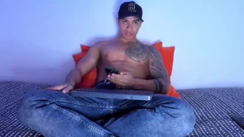 i am juan musiry independent model  online show from January 2026 04:16:01 AM