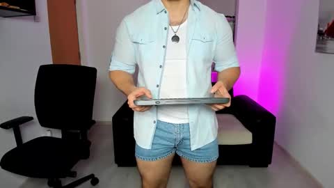 Snapshot of jace_thorne chatting on October 2025 04:49:02 PM Jace online show from October 2025 04:49:02 PM