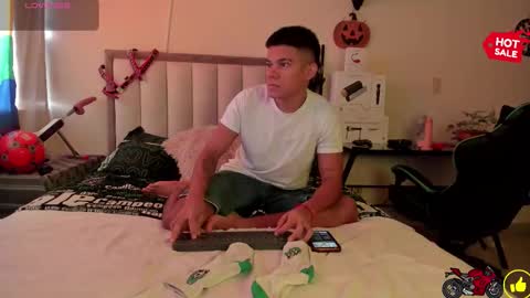 JACK CASTELL online show from October 2025 11:00:01 AM