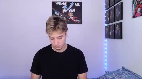 J online show from October 2025 07:00:01 PM