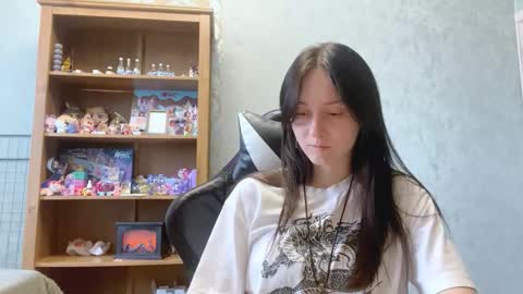 Snapshot of jackelineboldon chatting on November 2025 06:08:02 AM Alice online show from November 2025 06:08:02 AM