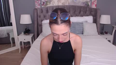 Snapshot of jackie__fox chatting on January 2026 01:14:01 PM Jackie online show from January 2026 01:14:01 PM