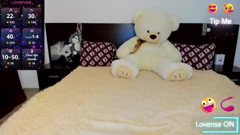 sallyevans online show from May 2026 04:42:02 AM