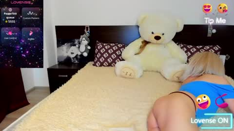 sallyevans online show from May 2026 10:36:01 AM
