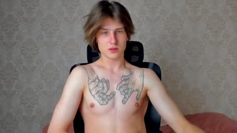 Nikolay online show from December 2024 09:31:02 PM