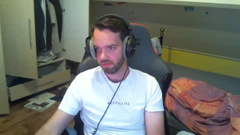 Snapshot of jackynee chatting on May 2026 02:33:02 PM Jack online show from May 2026 02:33:02 PM