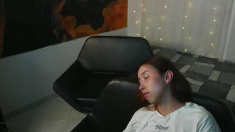 jackyrosee2323 online show from April 2026 08:47:01 PM