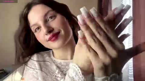 Lillian online show from May 2026 05:35:01 AM