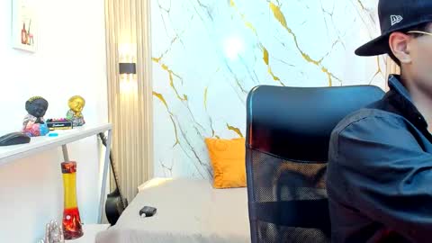 jacob_blackwell online show from January 2026 08:10:02 PM