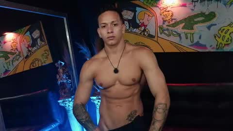 JACOB JAMES online show from May 2026 10:39:01 PM