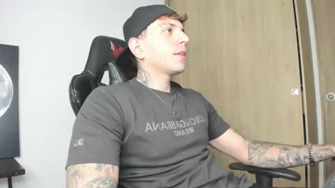 jacobb116 online show from September 2025 12:05:01 AM