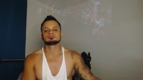 Snapshot of jacobjamess chatting on December 2025 04:40:01 AM jacobjamess online show from December 2025 04:40:01 AM