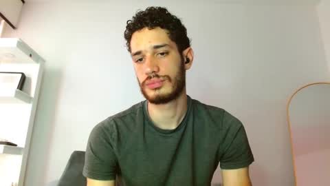 Snapshot of jacobmurphy2103 chatting on September 2025 03:01:01 PM JACOB ROBIN online show from September 2025 03:01:01 PM