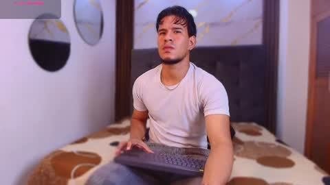Jacob Wolf online show from August 2026 06:43:02 PM