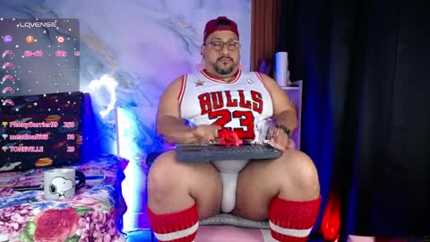 daddy sir master bear online show from April 2026 02:06:01 PM