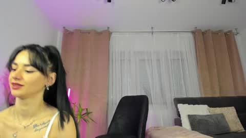 Jacqueline online show from May 2026 02:20:02 AM