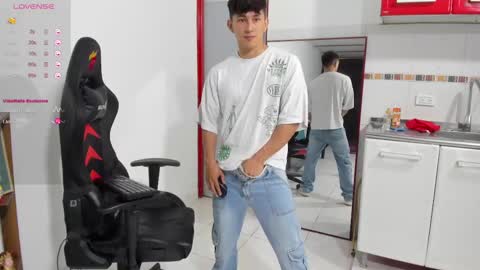 Snapshot of jacques_cardiet chatting on February 2025 02:33:01 PM jacobo online show from February 2025 02:33:01 PM