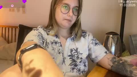 jacywinslat online show from March 2026 11:49:01 AM