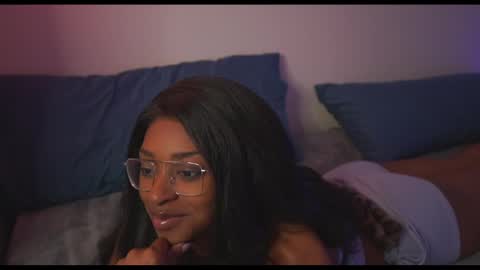 Snapshot of jada_valentine chatting on November 2025 05:09:02 AM Jada online show from November 2025 05:09:02 AM