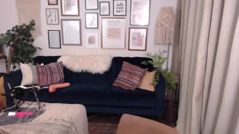 Snapshot of jade1677 chatting on January 2025 06:14:01 PM Jade online show from January 2025 06:14:01 PM