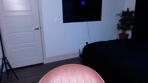 Snapshot of jade1677 chatting on December 2025 07:04:02 AM Jade online show from December 2025 07:04:02 AM