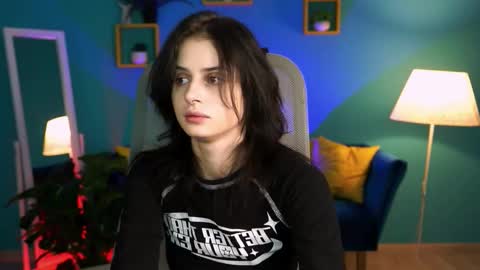 jade_castle online show from November 2025 04:56:01 AM