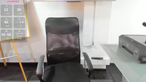 Snapshot of jade_connor chatting on May 2026 07:52:01 PM jade_connor online show from May 2026 07:52:01 PM