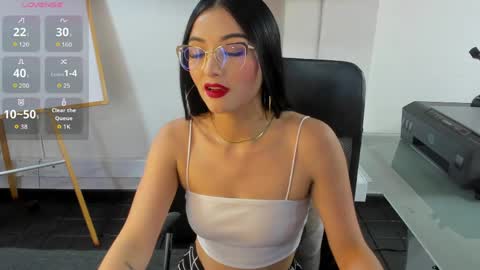 Snapshot of jade_connor chatting on June 2026 07:29:01 PM jade_connor online show from June 2026 07:29:01 PM