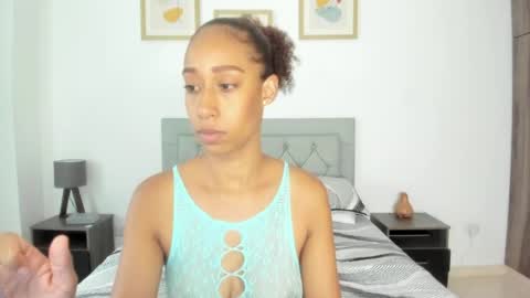 Jade smile online show from April 2026 05:00:01 PM