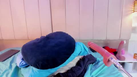 jade swet online show from February 2025 12:27:01 PM