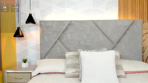 Snapshot of jade_whisper chatting on November 2025 01:30:02 AM Alanis Cooper online show from November 2025 01:30:02 AM