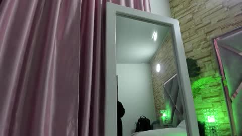 Snapshot of jade_white_ chatting on September 2025 12:38:02 PM jade white online show from September 2025 12:38:02 PM