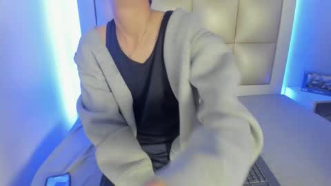 Snapshot of jadeestudios chatting on January 2026 08:28:02 AM jadeestudios online show from January 2026 08:28:02 AM