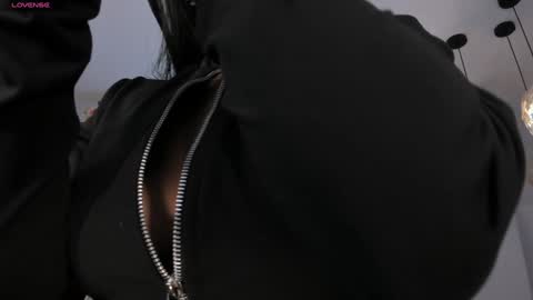 JADE EVANS online show from January 2025 06:03:02 PM