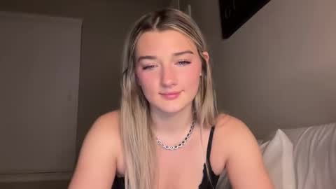 Snapshot of jadejamessecret chatting on March 2026 03:23:01 AM Jade james online show from March 2026 03:23:01 AM