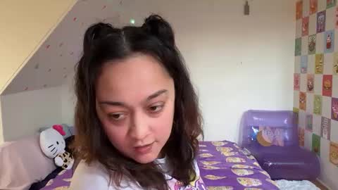 Jade online show from February 2025 10:00:01 PM