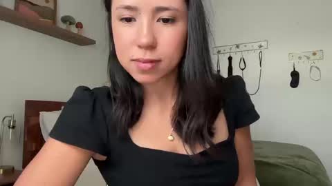 Snapshot of jadelove_ chatting on September 2025 10:32:01 PM Jade Love online show from September 2025 10:32:01 PM