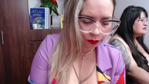 JADEMOOMS online show from April 2026 08:09:01 PM