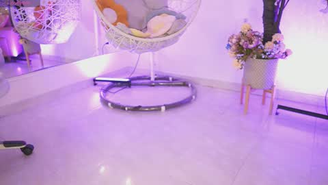 Jade Summer online show from September 2025 11:35:01 AM