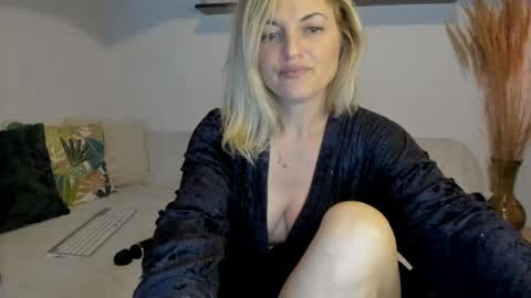 elena online show from May 2026 01:34:01 AM