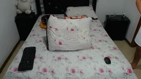 jahshot4 online show from April 2026 08:18:01 PM