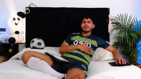 Snapshot of jaiden_thoner chatting on November 2025 06:24:02 AM Jaiden online show from November 2025 06:24:02 AM