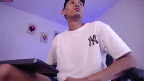 JAISON HALLS online show from October 2025 08:23:02 AM