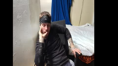 showingitoff online show from January 2026 06:06:02 AM